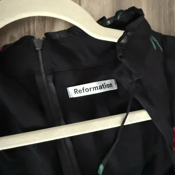 Reformation Vivianne dress - never worn - Picture 4 of 4